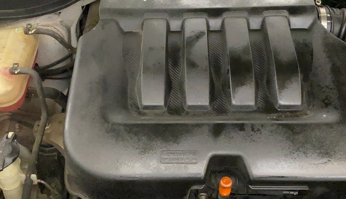 2023 Mahindra XUV700 AX7 Petrol MT 7 STR, Petrol, Manual, 24,144 km, Engine View - Right