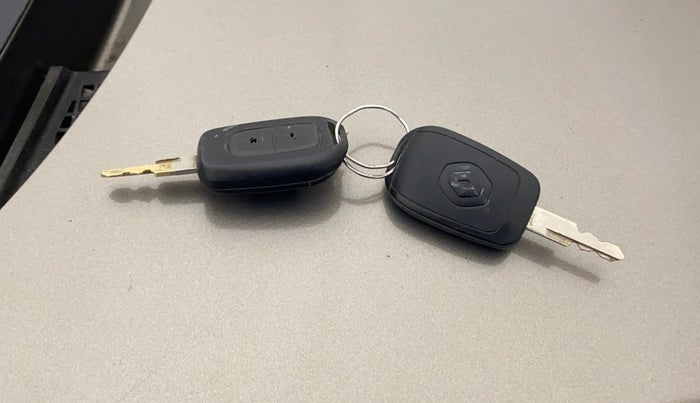 2016 Renault Kwid RXT 0.8, Petrol, Manual, 85,151 km, Key Close Up