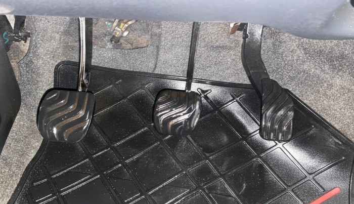 2016 Renault Kwid RXT 0.8, Petrol, Manual, 85,151 km, Pedals