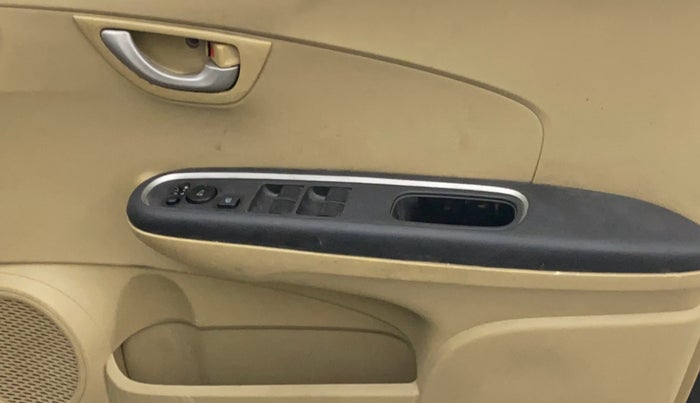 2019 Honda Amaze 1.2L I-VTEC VX, CNG, Manual, 96,245 km, Driver Side Door Panels Control