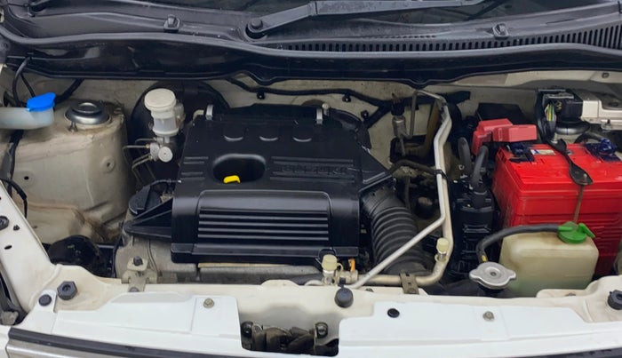 2017 Maruti Wagon R 1.0 VXI AMT, Petrol, Automatic, 38,386 km, Engine View