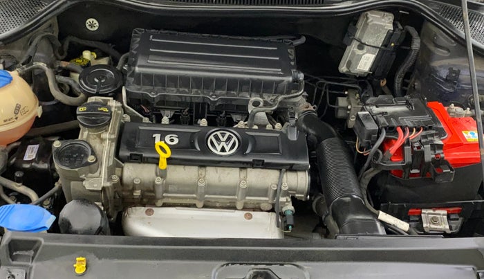 2015 Volkswagen Vento HIGHLINE 1.6 MPI, Petrol, Manual, 57,611 km, Engine View
