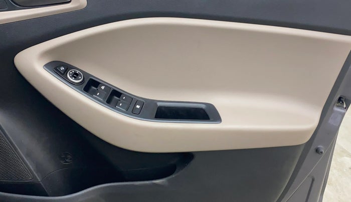 2015 Hyundai Elite i20 SPORTZ 1.2, Petrol, Manual, 47,730 km, Driver Side Door Panels Control