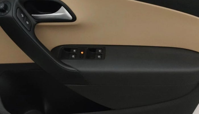 2016 Volkswagen Ameo COMFORTLINE 1.2L, Petrol, Manual, 50,963 km, Driver Side Door Panels Control