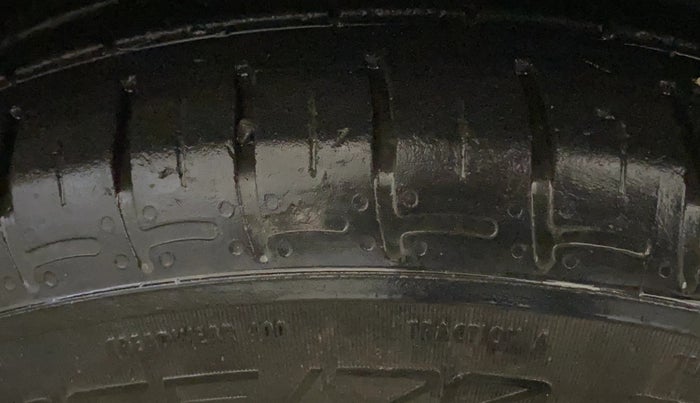 2022 Hyundai GRAND I10 NIOS SPORTZ 1.2 KAPPA VTVT, Petrol, Manual, 37,025 km, Left Front Tyre Tread