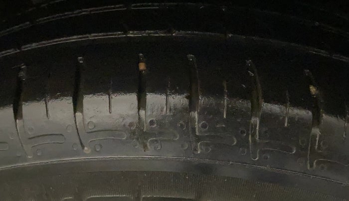 2022 Hyundai GRAND I10 NIOS SPORTZ 1.2 KAPPA VTVT, Petrol, Manual, 37,025 km, Left Rear Tyre Tread