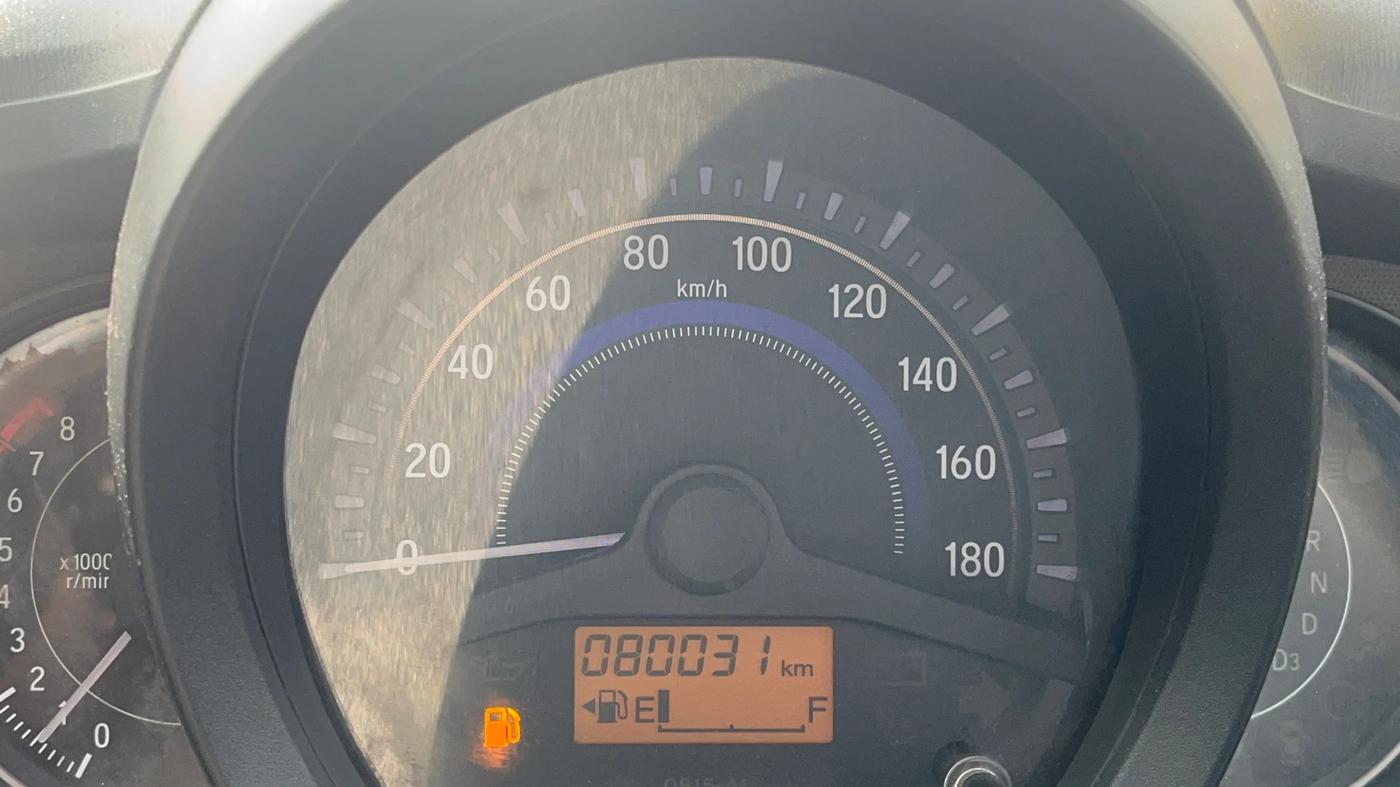 2015 Honda Brio VX AT, Petrol, Automatic, 80,015 km, Odometer Image