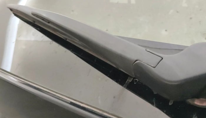 2024 Tata ALTROZ XZA + SUNROOF, Petrol, Automatic, 13,097 km, Rear Wiper