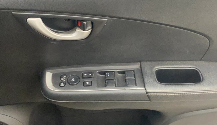 2018 Honda BR-V 1.5L I-VTEC VX, Petrol, Manual, 1,18,566 km, Driver Side Door Panels Control