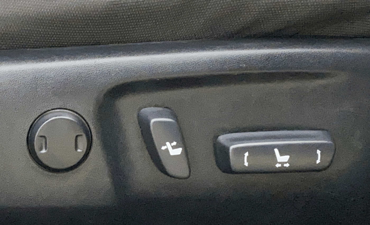2014 Toyota Corolla Altis VL CVT PETROL, Petrol, Automatic, 1,32,528 km, Driver Side Adjustment Panel