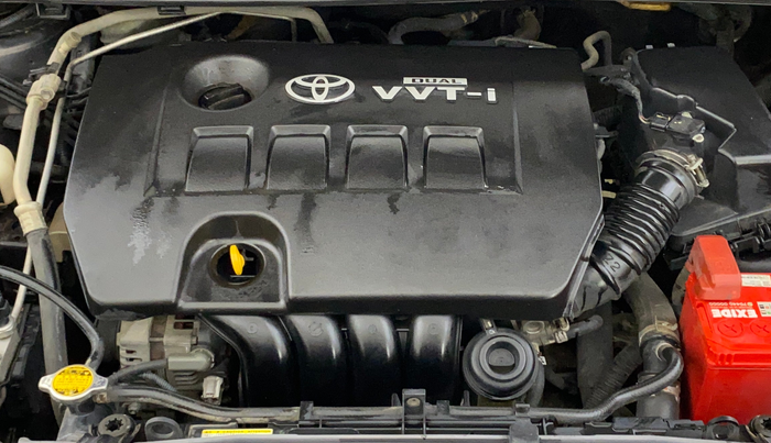 2014 Toyota Corolla Altis VL CVT PETROL, Petrol, Automatic, 1,32,528 km, Engine View