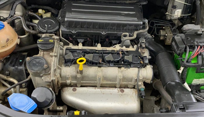 2015 Skoda Rapid AMBITION 1.6 MPI MT, Petrol, Manual, 86,889 km, Engine View - Right