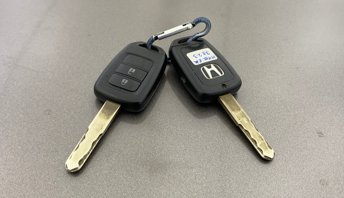 2016 Honda City 1.5L I-VTEC V MT, Petrol, Manual, 72,075 km, Key Close Up