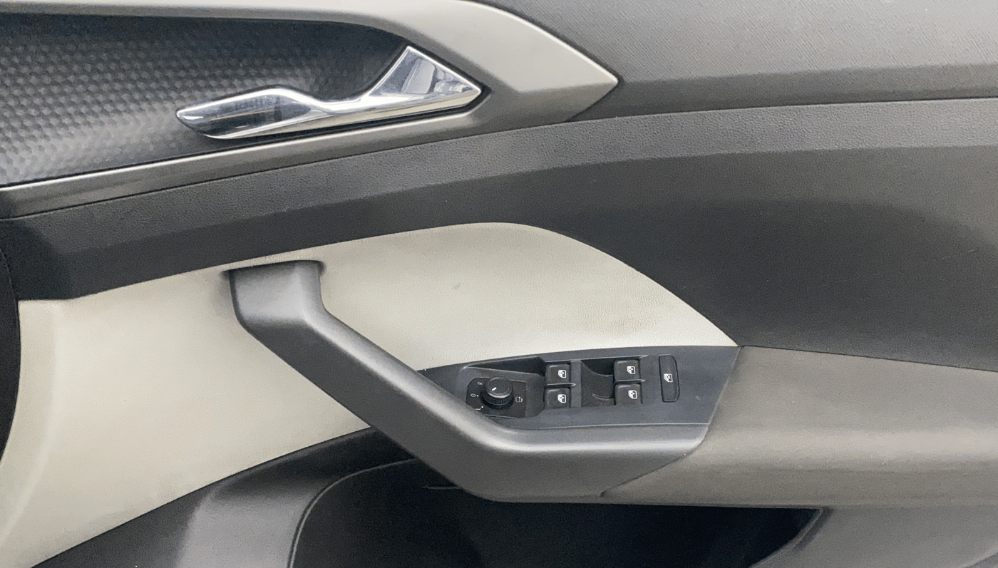 2021 Skoda KUSHAQ AMBITION 1.0L TSI MT, Petrol, Manual, 1,47,180 km, Driver Side Door Panels Control