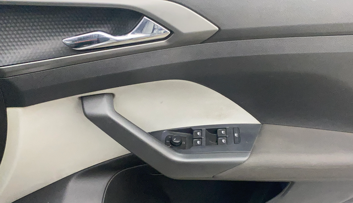 2021 Skoda KUSHAQ AMBITION 1.0L TSI MT, Petrol, Manual, 1,47,180 km, Driver Side Door Panels Control