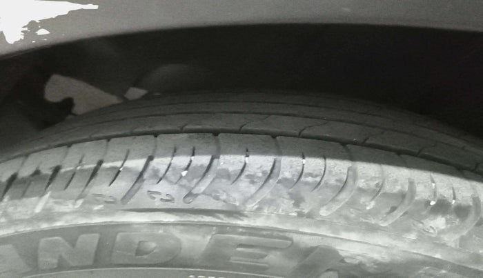 2023 Maruti XL6 ALPHA MT, Petrol, Manual, 59,959 km, Left Front Tyre Tread