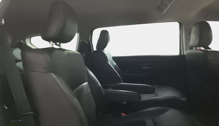 2023 Maruti XL6 ALPHA MT, Petrol, Manual, 59,959 km, Right Side Rear Door Cabin