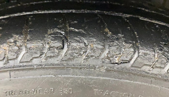 2021 Hyundai NEW I20 SPORTZ 1.2 AT, Petrol, Automatic, 90,600 km, Left Rear Tyre Tread