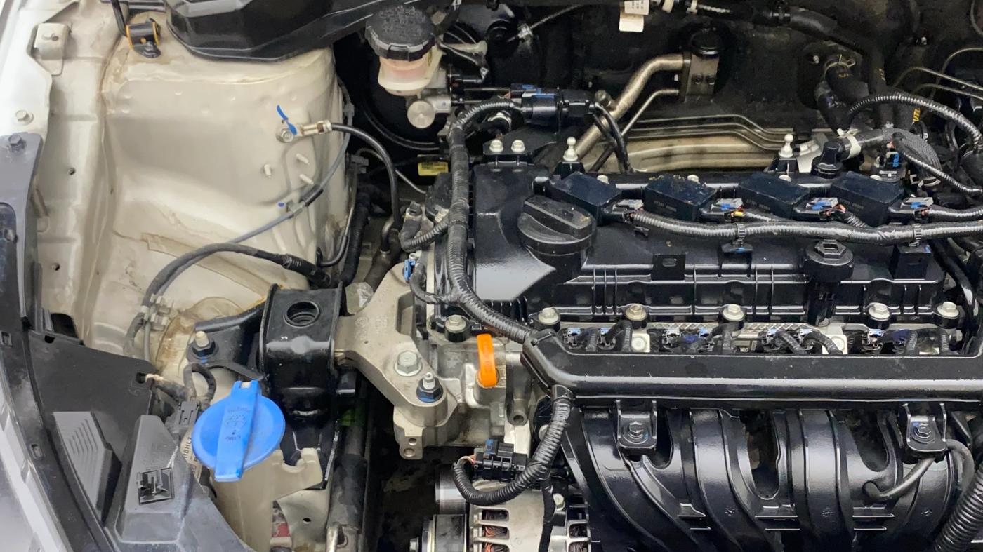 2021 Hyundai NEW I20 SPORTZ 1.2 AT, Petrol, Automatic, 91,120 km, Engine View - Right