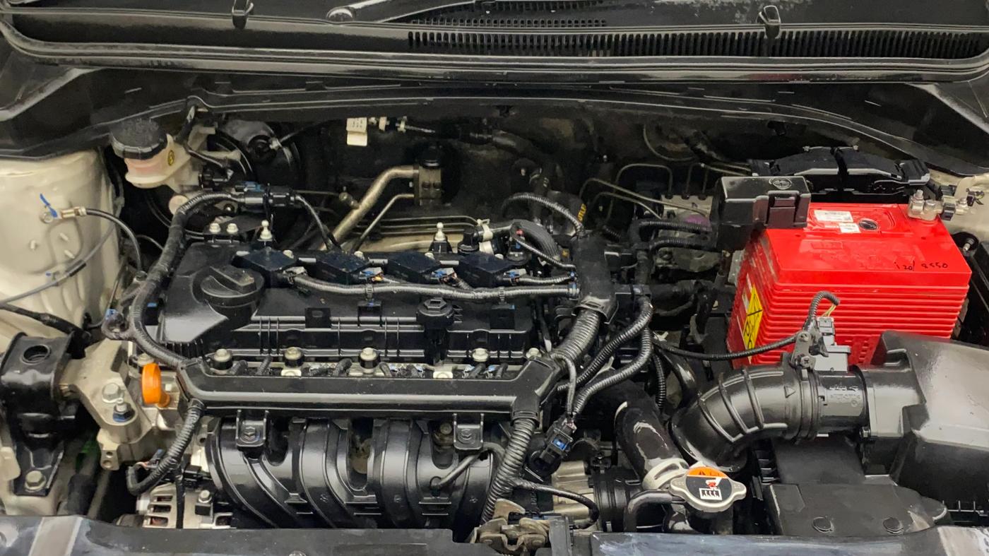 2021 Hyundai NEW I20 SPORTZ 1.2 AT, Petrol, Automatic, 91,120 km, Engine View