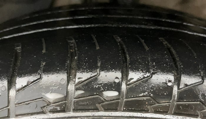 2019 MG HECTOR SMART 2.0 DIESEL, Diesel, Manual, 92,952 km, Left Front Tyre Tread