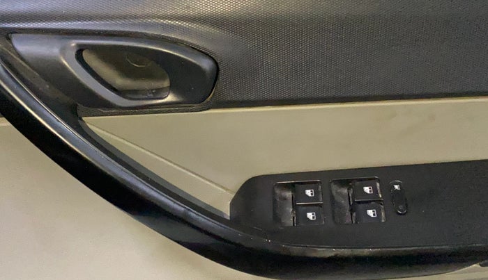 2019 Tata Tiago XT PETROL, CNG, Manual, 96,860 km, Driver Side Door Panels Control