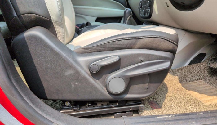 2018 Jeep Compass LIMITED 1.4 PETROL AT, Petrol, Automatic, 52,875 km, Driver Side Adjustment Panel