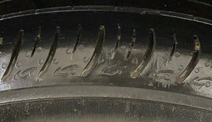 2020 Maruti Baleno DELTA CVT PETROL 1.2, Petrol, Automatic, 27,097 km, Right Rear Tyre Tread