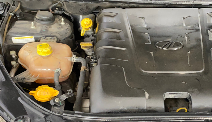 2021 Mahindra XUV500 W11 AT, Diesel, Automatic, 91,976 km, Engine View - Right