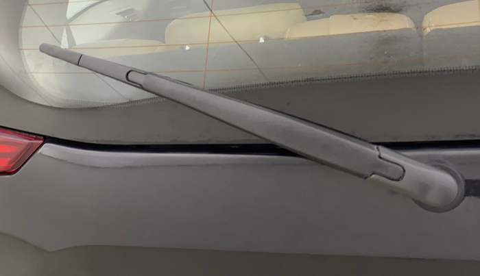 2021 Mahindra XUV500 W11 AT, Diesel, Automatic, 91,976 km, Rear Wiper