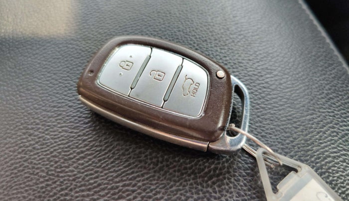 2018 Hyundai Creta SX AT 1.6 PETROL, Petrol, Automatic, 71,369 km, Key Close Up