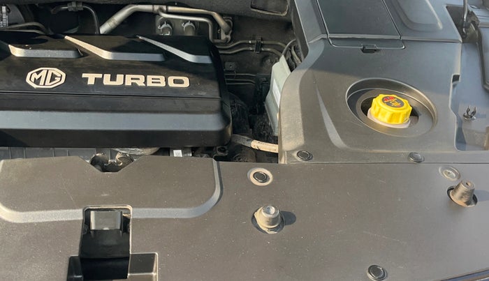 2023 MG HECTOR SAVVY PRO 1.5 TURBO CVT PETROL, Petrol, Automatic, 36,916 km, Engine View - Left