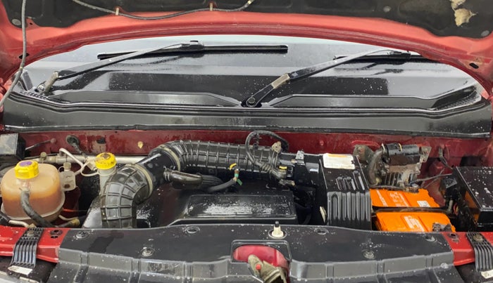 2018 Mahindra KUV 100 NXT K8 D 6 STR, Diesel, Manual, 1,25,416 km, Engine View