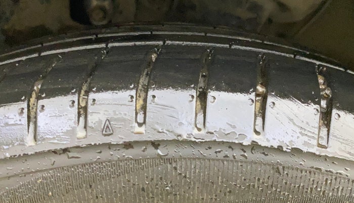 2015 Hyundai Verna FLUIDIC 4S 1.6 VTVT SX, Petrol, Manual, 29,260 km, Left Front Tyre Tread