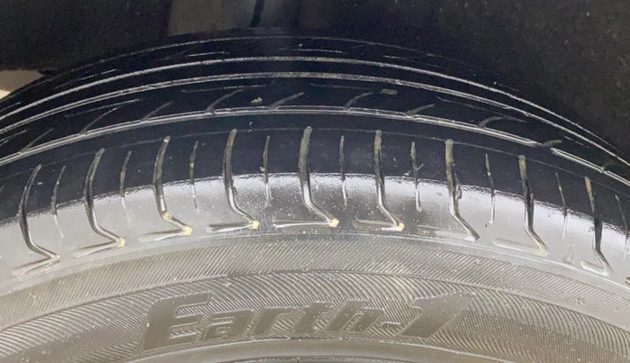 2017 Maruti Baleno DELTA PETROL 1.2, Petrol, Manual, 1,19,690 km, Right Rear Tyre Tread