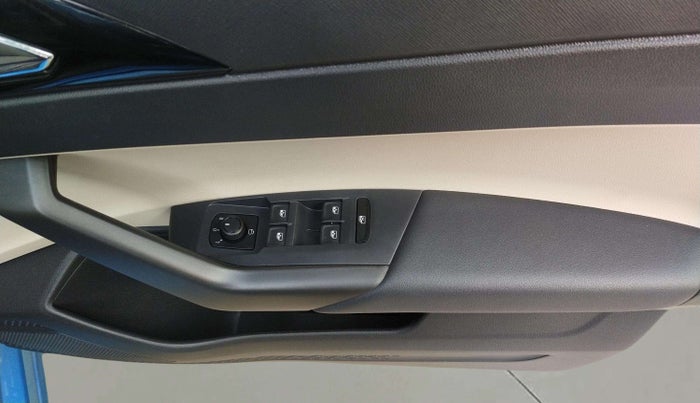 2022 Skoda SLAVIA STYLE 1.5L TSI DSG, Petrol, Automatic, 25,970 km, Driver Side Door Panels Control