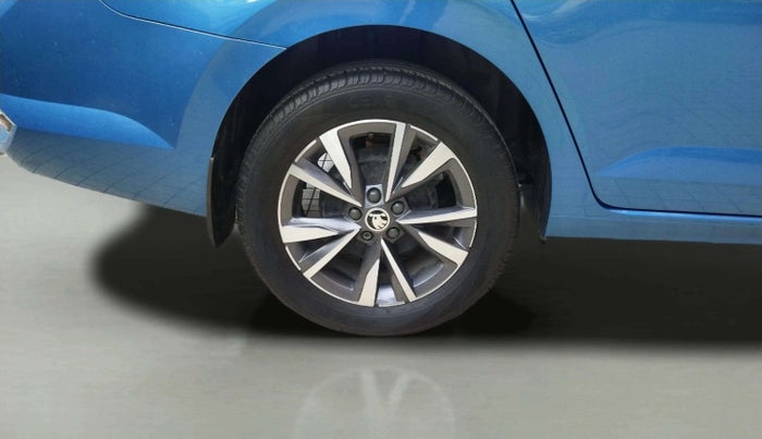 2022 Skoda SLAVIA STYLE 1.5L TSI DSG, Petrol, Automatic, 25,970 km, Right Rear Wheel