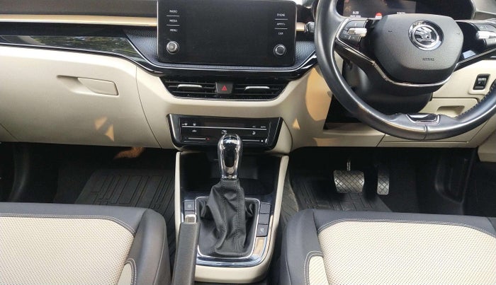 2022 Skoda SLAVIA STYLE 1.5L TSI DSG, Petrol, Automatic, 25,970 km, Air Conditioner