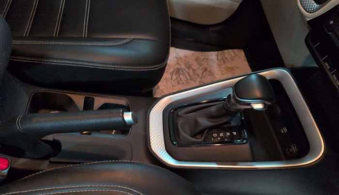 2023 KIA SONET HTX 1.5 AT, Diesel, Automatic, 27,794 km, Air Conditioner