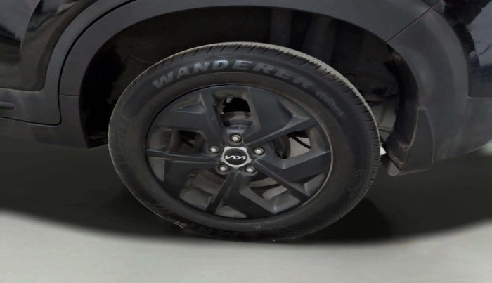 2023 KIA SONET HTX 1.5 AT, Diesel, Automatic, 27,794 km, Left Rear Wheel