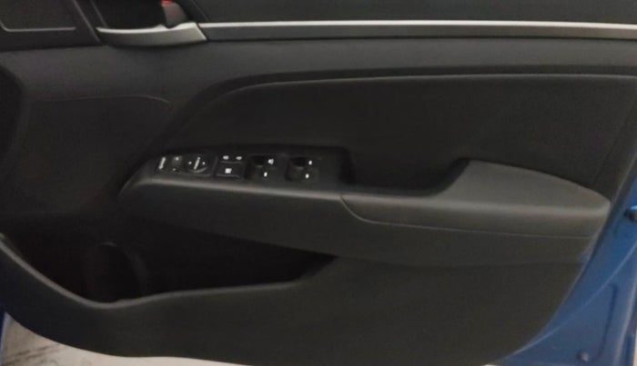2019 Hyundai New Elantra 2.0 SX(O) AT PETROL, Petrol, Automatic, 38,824 km, Driver Side Door Panels Control