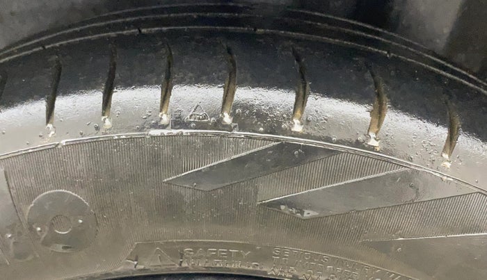 2014 Hyundai Xcent BASE 1.2, Petrol, Manual, 14,432 km, Left Rear Tyre Tread