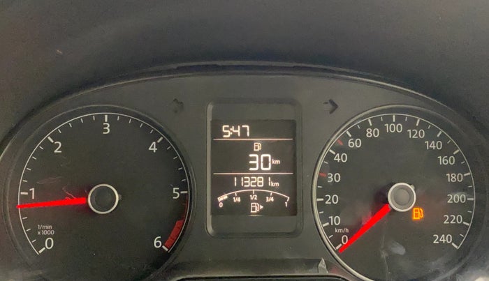 2014 Volkswagen Polo HIGHLINE1.5L, Diesel, Manual, 1,13,270 km, Odometer Image