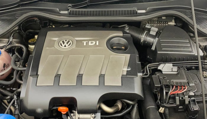 2013 Volkswagen Vento HIGHLINE DIESEL 1.6, Diesel, Manual, 89,640 km, Engine View