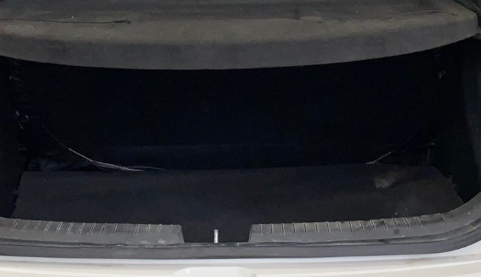 2015 Hyundai Elite i20 MAGNA 1.2, Petrol, Manual, 96,941 km, Boot Inside