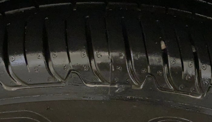 2023 Skoda Kodiaq L&K, Petrol, Automatic, 64,295 km, Left Front Tyre Tread