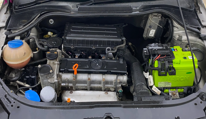 2013 Skoda Rapid 1.6 MPI ACTIVE, Petrol, Manual, 44,325 km, Engine View