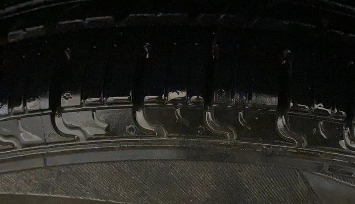 2022 Hyundai GRAND I10 NIOS SPORTZ 1.2 KAPPA VTVT, Petrol, Manual, 45,029 km, Left Front Tyre Tread