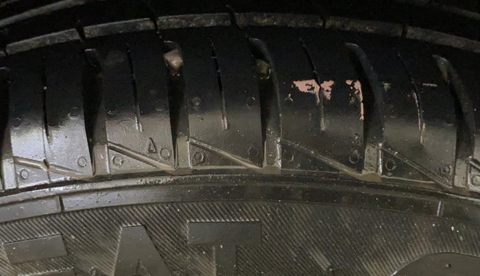 2022 Hyundai GRAND I10 NIOS SPORTZ 1.2 KAPPA VTVT, Petrol, Manual, 45,029 km, Right Rear Tyre Tread