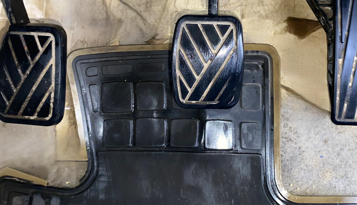 2019 Maruti Ertiga VXI CNG, CNG, Manual, 1,25,174 km, Pedals